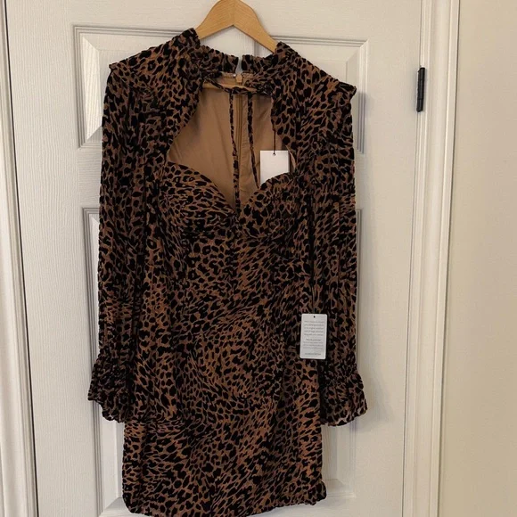 New, Never worn - Lavish Alice Black and Brown Animal Print Long Sleeve Dress - Picture 1 of 4
